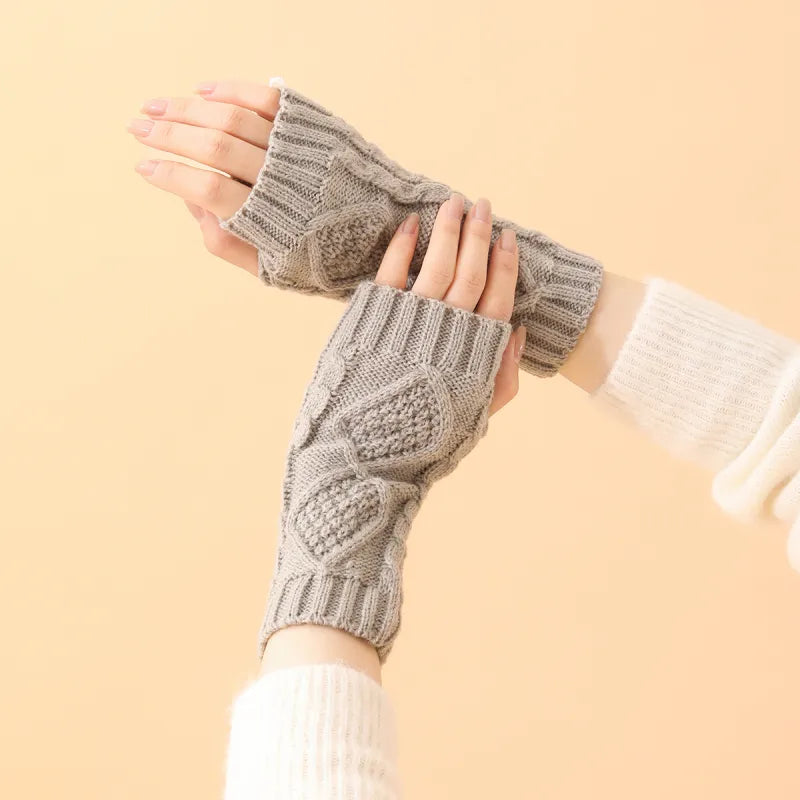 Women's Diamond Cable Knit Fingerless Gloves